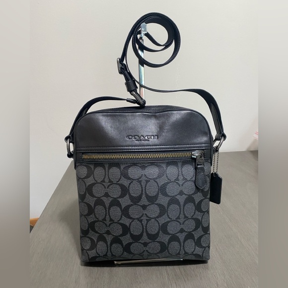 Coach Other - Coach F73336 Hudson Flight bag